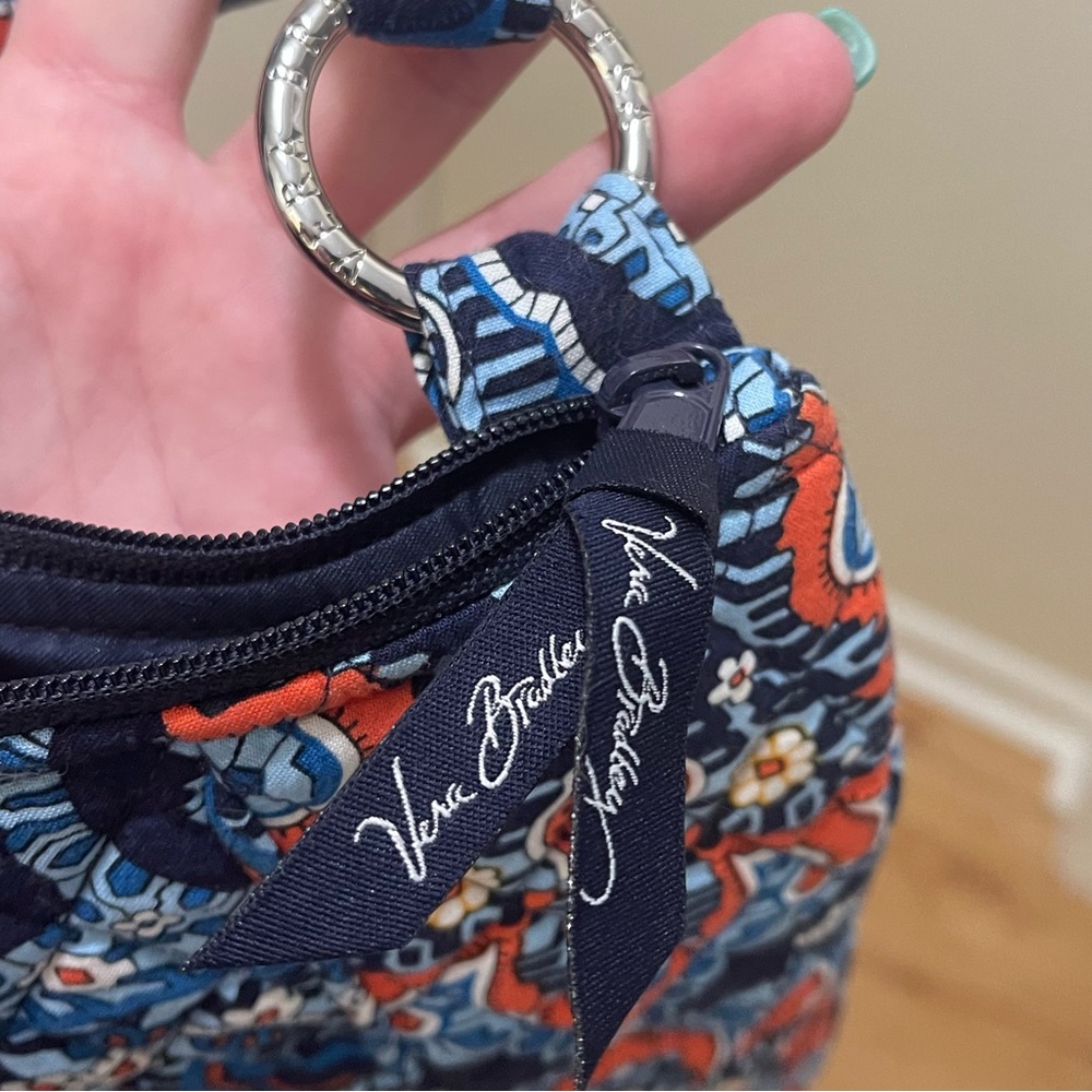 Vera Bradley cross body - Picture 5 of 5